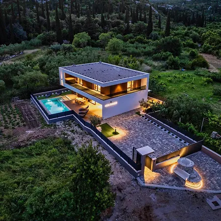 Alba Garden Villa Mlini